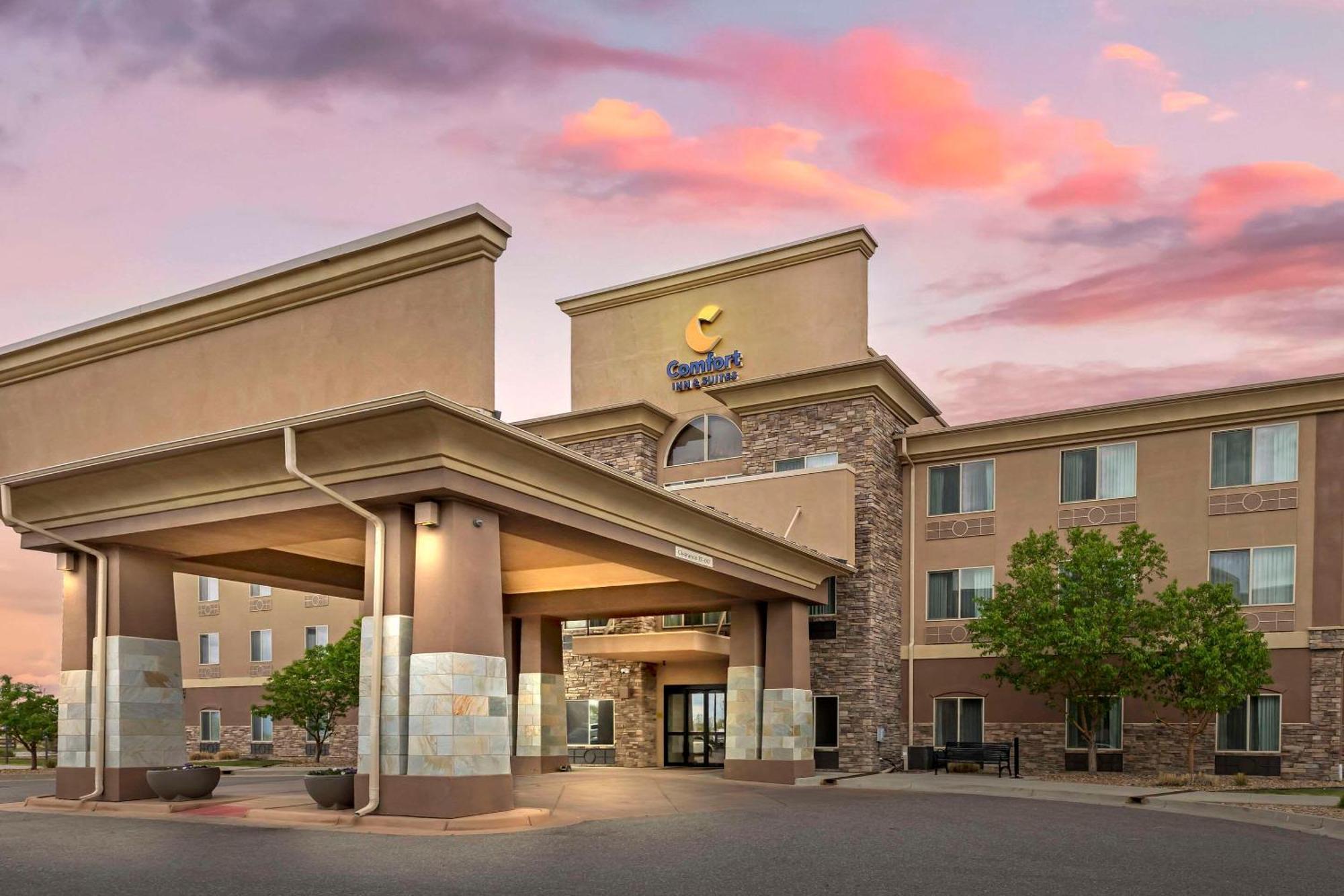 Comfort Inn & Suites Brighton Denver Ne Medical Center Ngoại thất bức ảnh