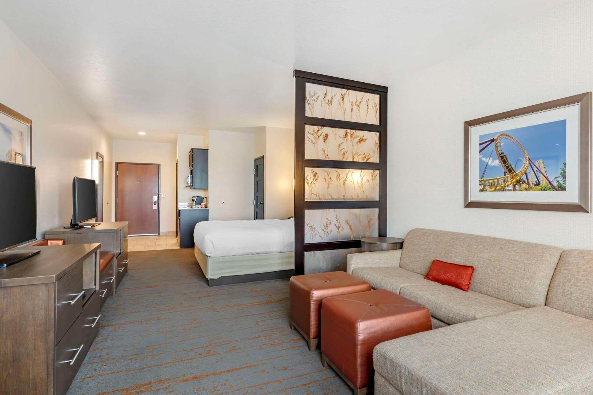 Comfort Inn & Suites Brighton Denver Ne Medical Center Ngoại thất bức ảnh