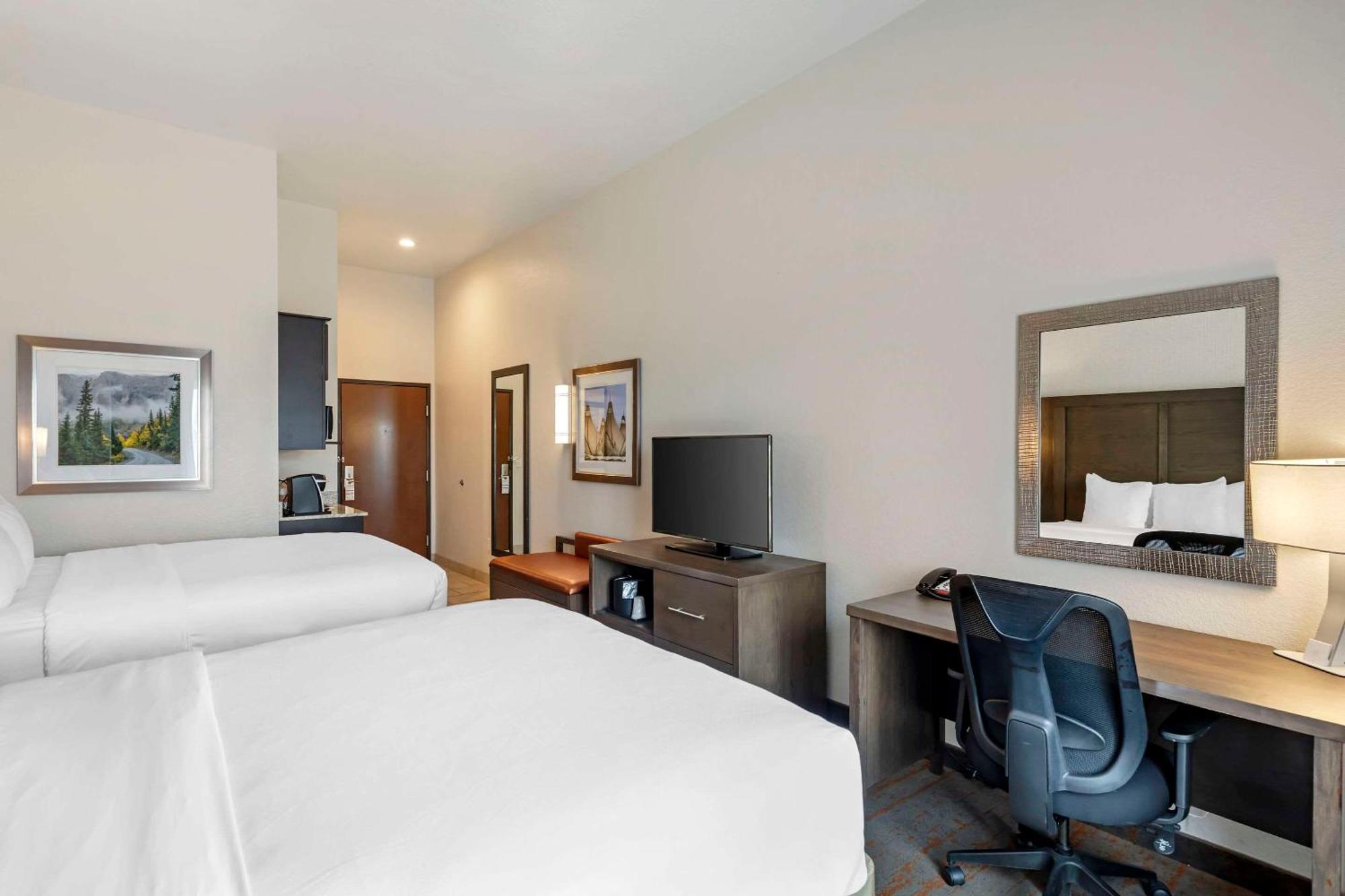 Comfort Inn & Suites Brighton Denver Ne Medical Center Ngoại thất bức ảnh