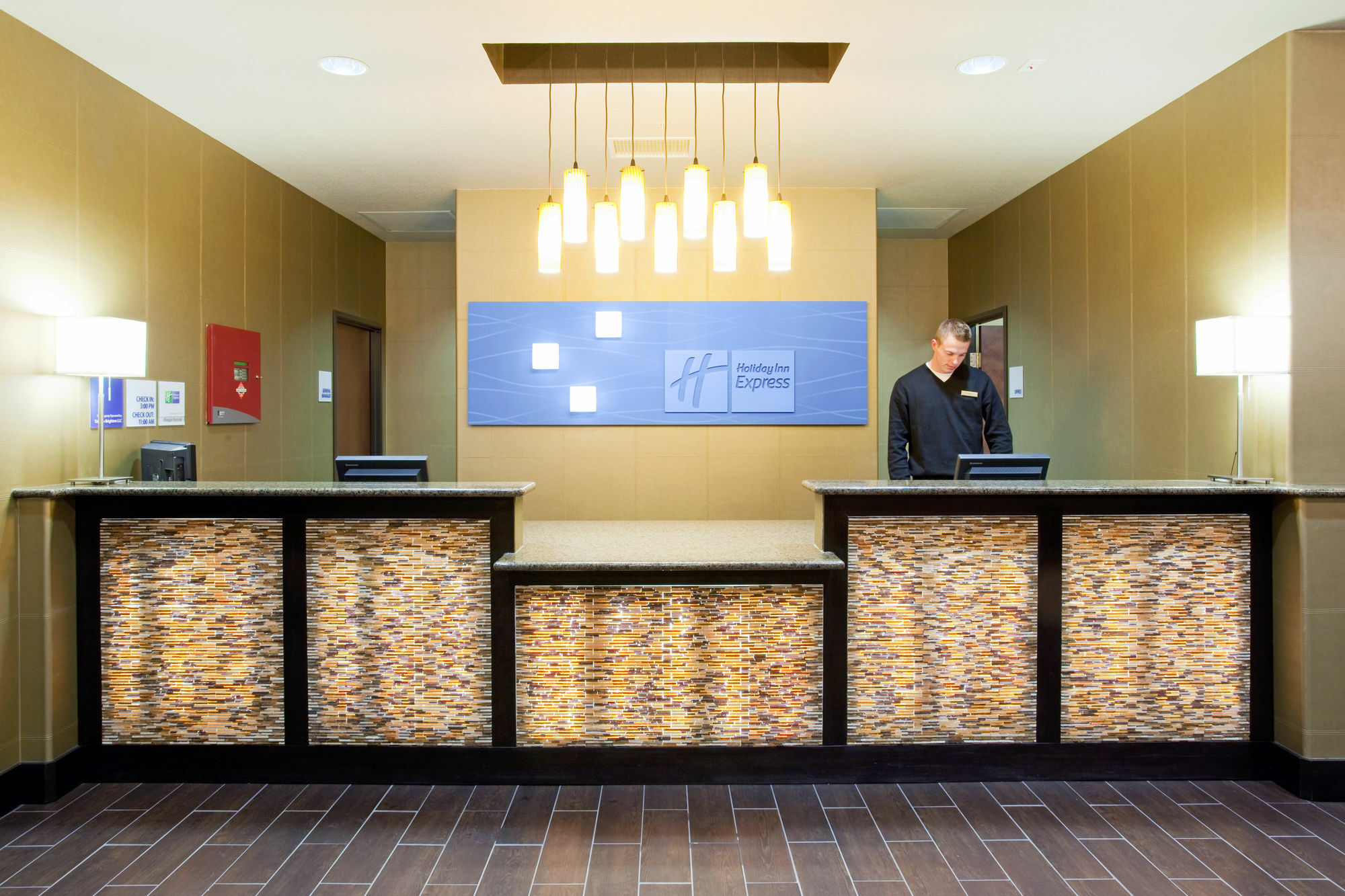 Comfort Inn & Suites Brighton Denver Ne Medical Center Ngoại thất bức ảnh
